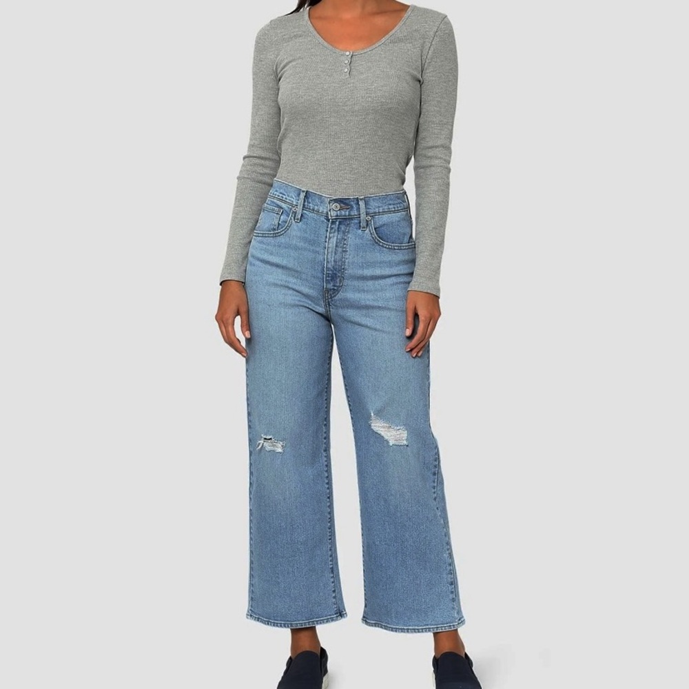 LEVIS High Rise Wide Leg Jeans Distressed Ankle Size 28
